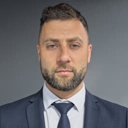 Alisher — founder of CoParentSplit, single dad of 3